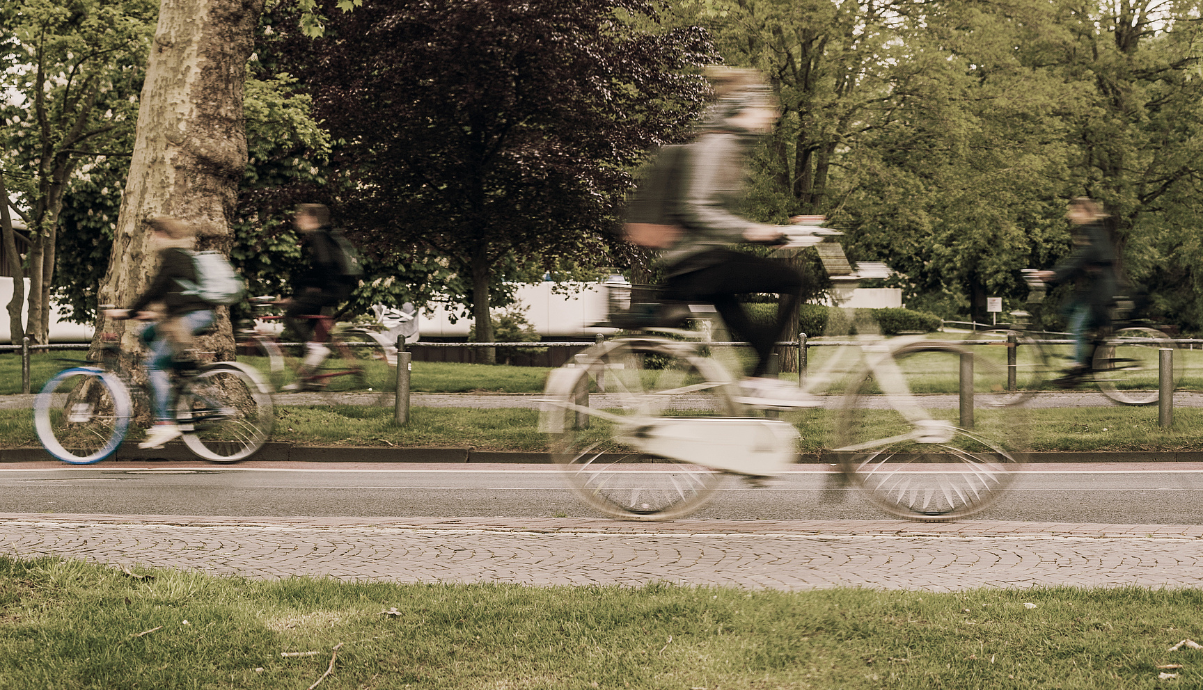 Erhol dich bei neuen Fahrrad-ErlebnissenNaviki eröffnet dir neue Perspektiven – auf beliebten offiziellen Routen und abseits touristischer Pfade